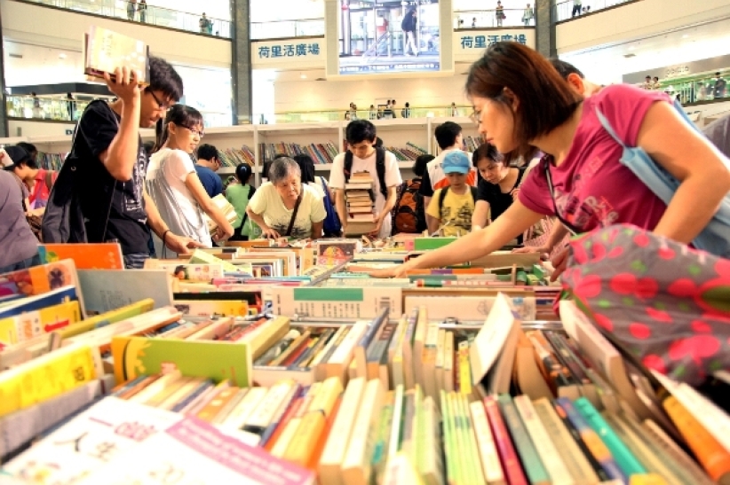 踴躍捐書助陝西孩子建校園