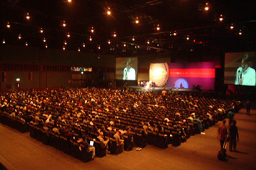 2004年洛桑宣教大会完满结束