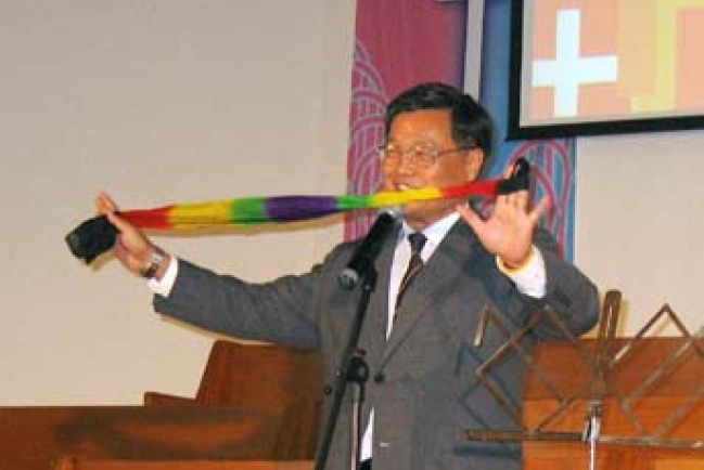 「嶺」出新天地佈道會  精彩魔術帶出人生真理
