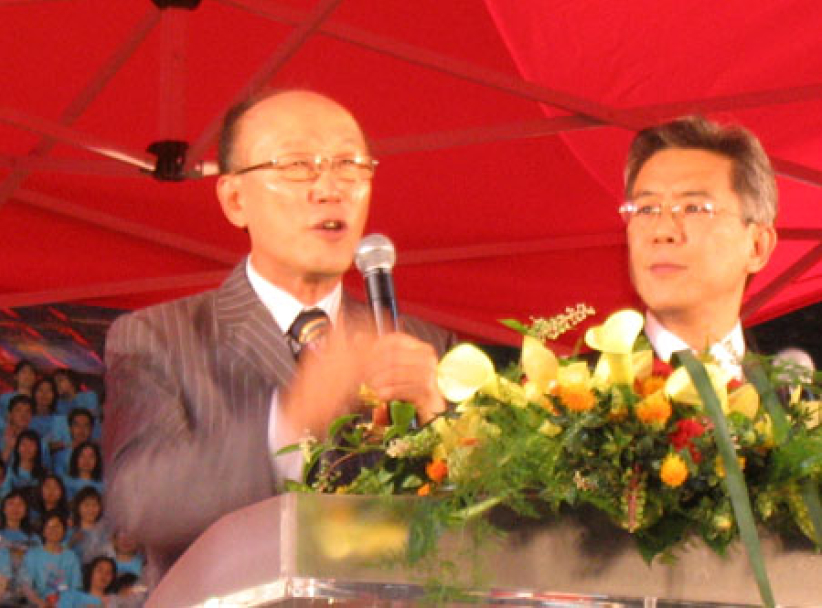 三萬人出席趙鏞基牧師奮興佈道大會