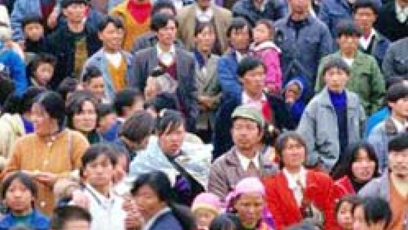 7•11「世界人口日」安南呼籲賦予女性平等權