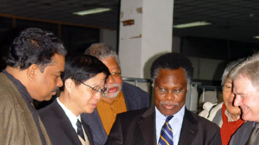 撒母耳•考比亞博士讚揚愛德在國內的工作