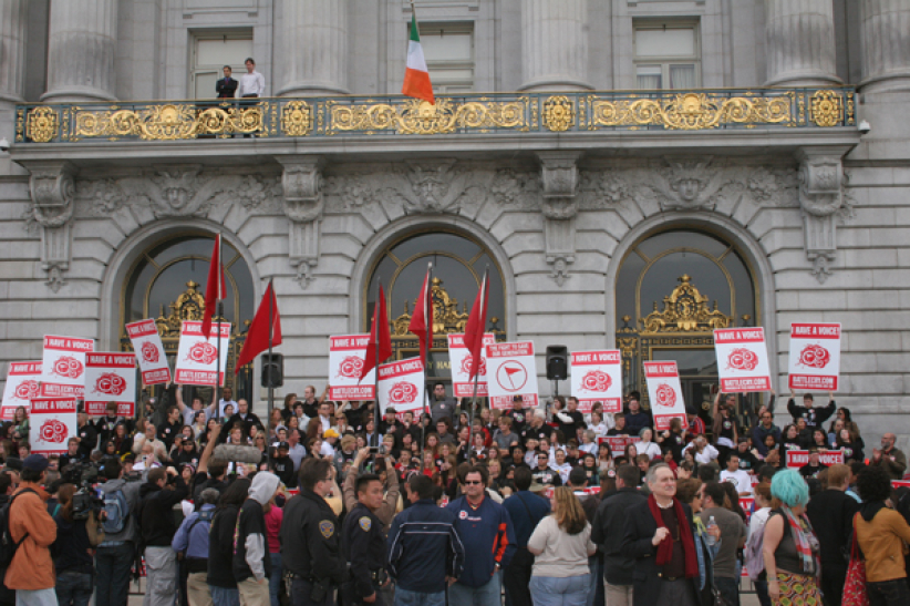 美國•青年信徒齊集三藩市市政廳 向世俗潮流宣戰