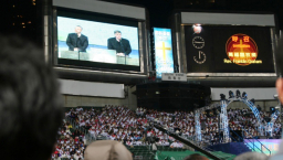 大球場上感動再現 —— 香港葛福臨佈道大會首晚盛況 (圖輯)