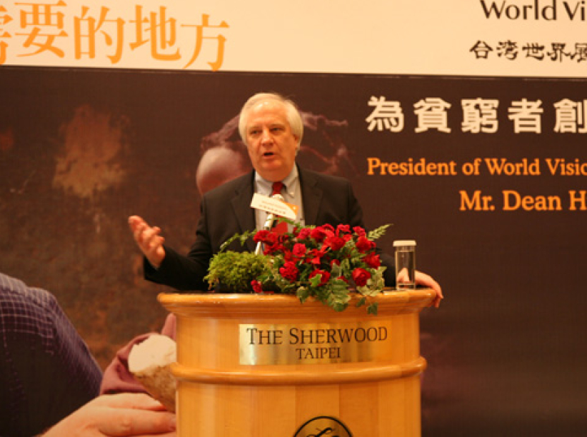 「為貧窮者創造希望」- 世界展望會國際總裁暢談微型貸款計劃