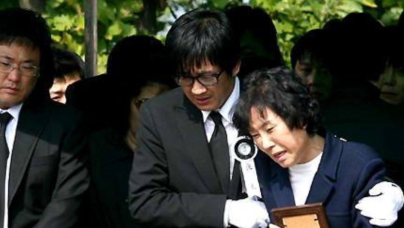 韓星接連自殺引關注 媒體切勿誘導觀眾仿效