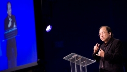 華人世界廿年蛻變累積優勢 進入黃金時代