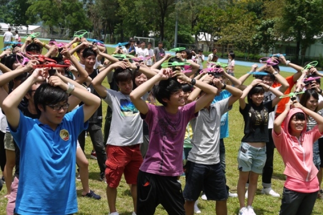 逾千學生才藝品格營上齊放「夢想竹蜻蜓」