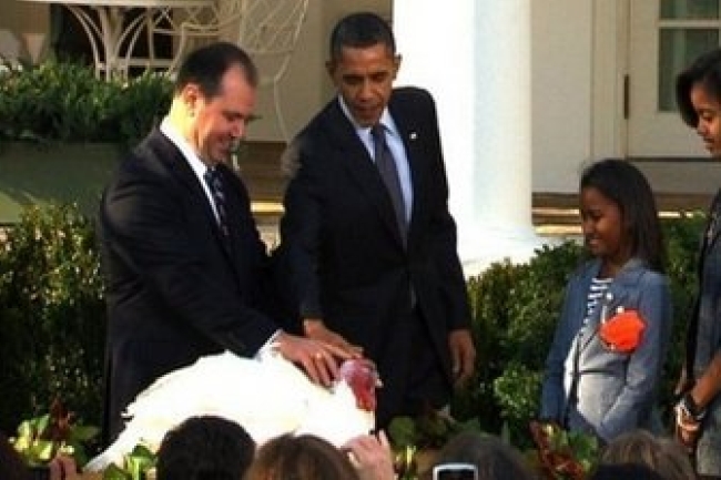 總統奧巴馬感恩節致辭籲同慶主恩