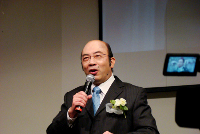 吳振智牧師主持溫哥華夫妻節 勸丈夫學習「愛妻五原則」