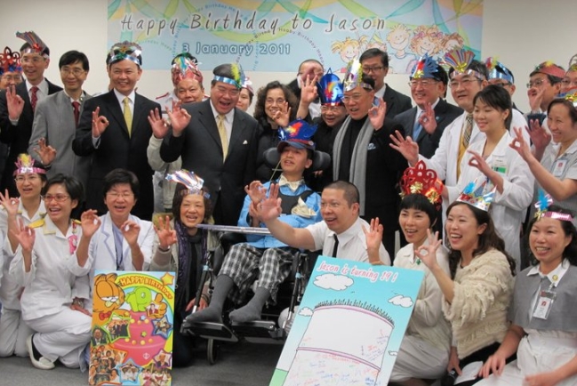 Jason渡19歲生日 「感謝主」錄音感動港人