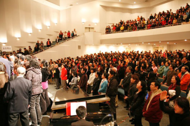 《彼岸》溫哥華首映反應熱烈 數以百計人信主獻身