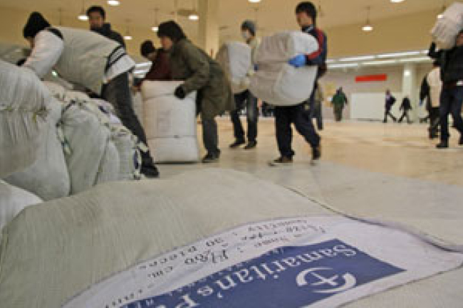 葛福臨牧師向日本災區送上90噸救援物資