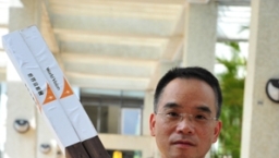 財經專家蘇偉文與兒子齊饑饉 發掘另類快樂投資