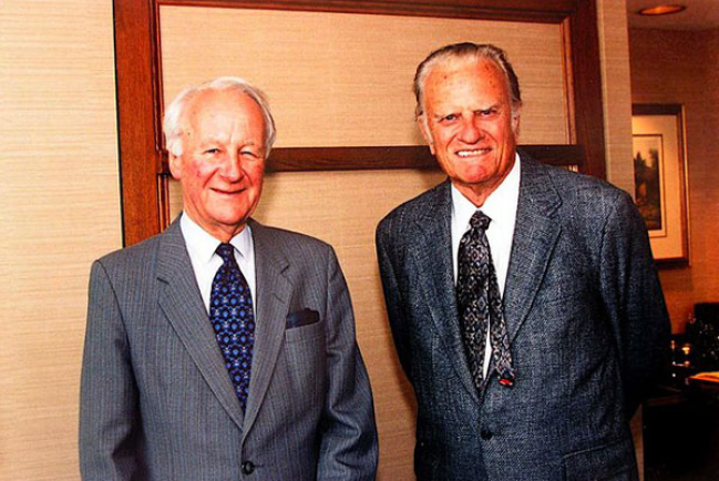 斯托得牧師被高度評價為「基督教福音派的捍衞者」