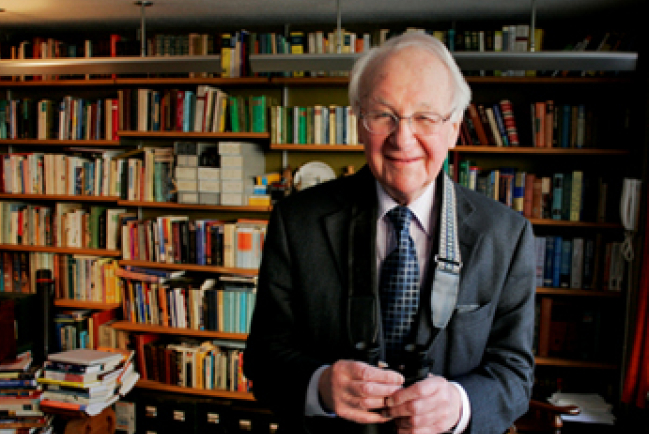 斯托得安息禮拜倫敦舉行 華人教牧獻紀念文