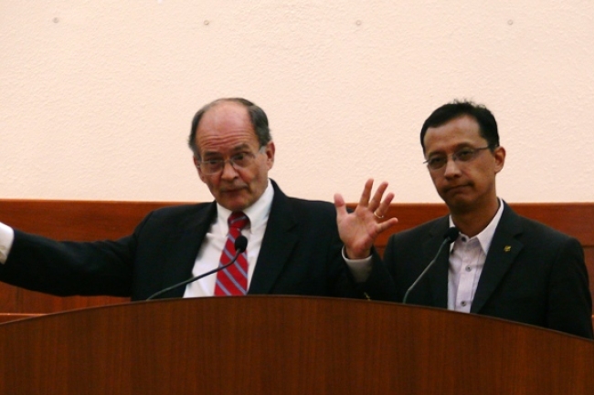 Luis Bush「10/40之窗」概念後 再推動「4/14」群體服侍