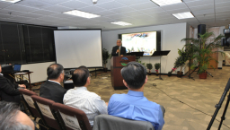 遠志明牧師暢談信主心路歷程反響熱烈