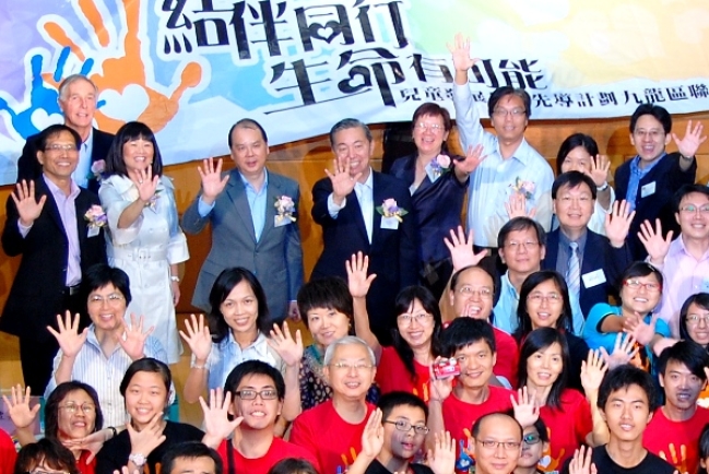 服侍青年人為一生目標 蔡醫獻出「愛」與「誠」