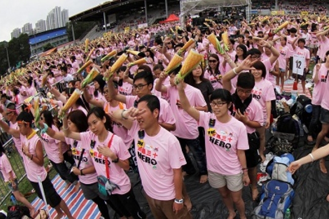 5500人參加「饑饉三十」 巨型「粟米田」送非洲飢童