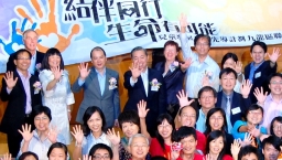 蔡元雲望新政府增撥款解決跨代脫貧