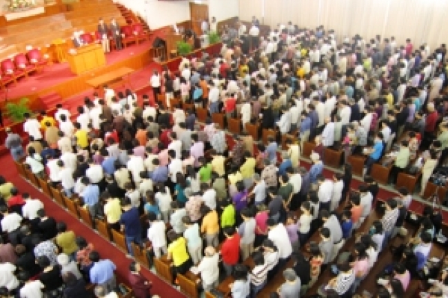 踏入第六天 港九研經會逾6萬人次參加