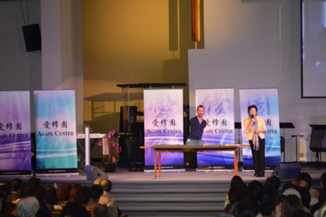 力克·胡哲洛杉磯華人佈道會震撼人心