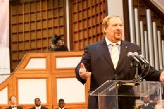 華理克談同性戀:接納與贊同是兩碼事