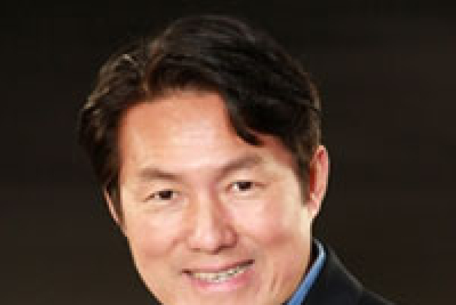 戲劇性《聖經》朗誦 帶領聽眾穿越時空