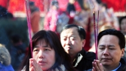 拜偶像求平安家徒四壁 信徒傳福音送福