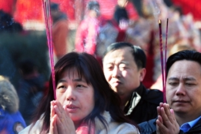 拜偶像求平安家徒四壁 信徒傳福音送福