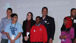 林書豪成立基金會獻愛心 姚明到場支持