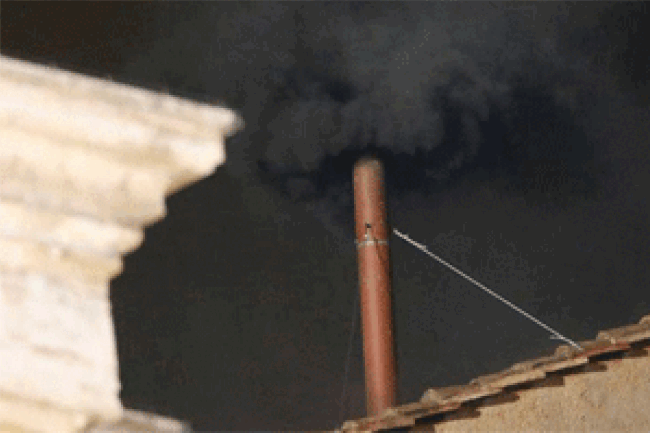 黑煙冒起 梵蒂岡首輪投票未選出新教宗