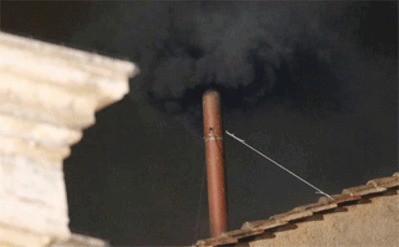 黑煙冒起 梵蒂岡首輪投票未選出新教宗