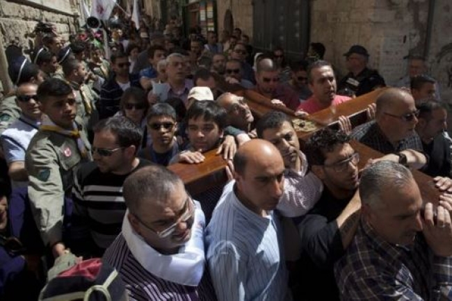 數百基督徒聚集耶路撒冷守受難日