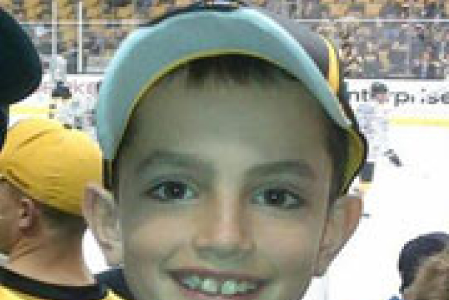 波士頓爆炸現場拒神父進入 警方做法惹質疑