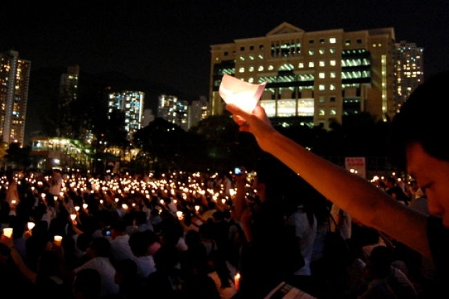 熱愛公義 80後青年維園燭光慶生