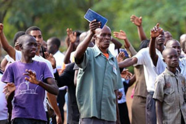 葛培理孫威爾帶領成百上千肯尼亞人歸主