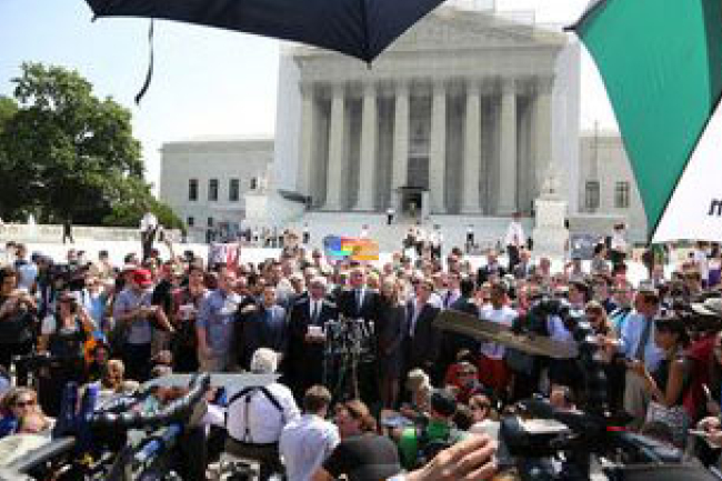 加州同性婚姻禁令告違憲 保守派領袖強烈譴責