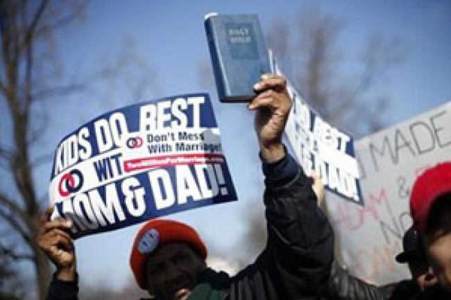 台大學者：同性婚姻欠創造性破壞家庭倫理