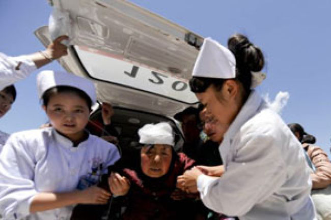 華人教會禱告紀念甘肅地震災民