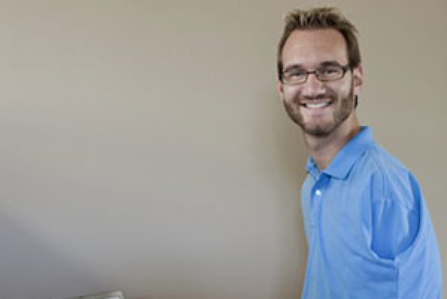 力克胡哲擬出新書 欺淩、羅曼史及育兒經