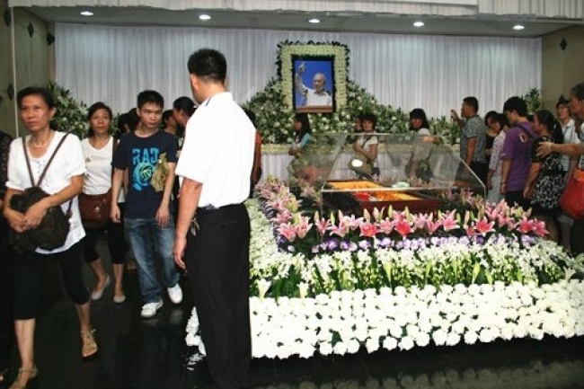 數千家庭教會基督徒雨中淚別林獻羔