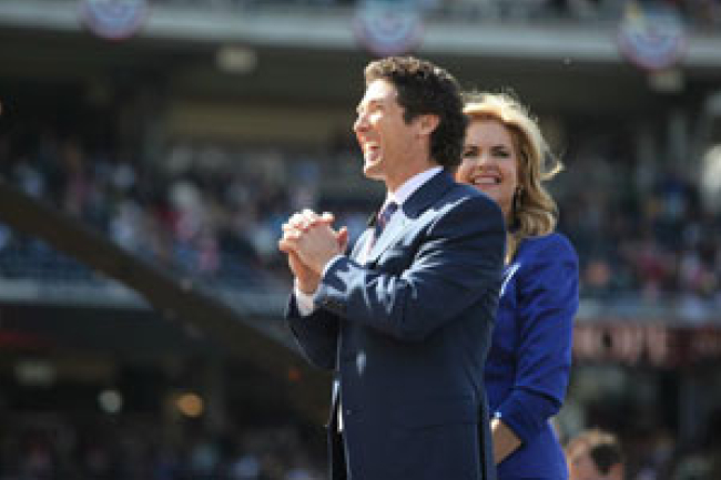 約爾·歐斯汀湖木教會蟬聯全美百強教會榜首