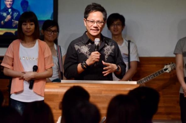 專訪鄺健雄牧師：藉魔術佈道走向世界