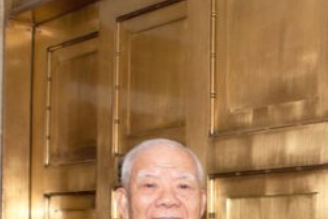 美華人名牧做客央視暢談基督教信仰核心