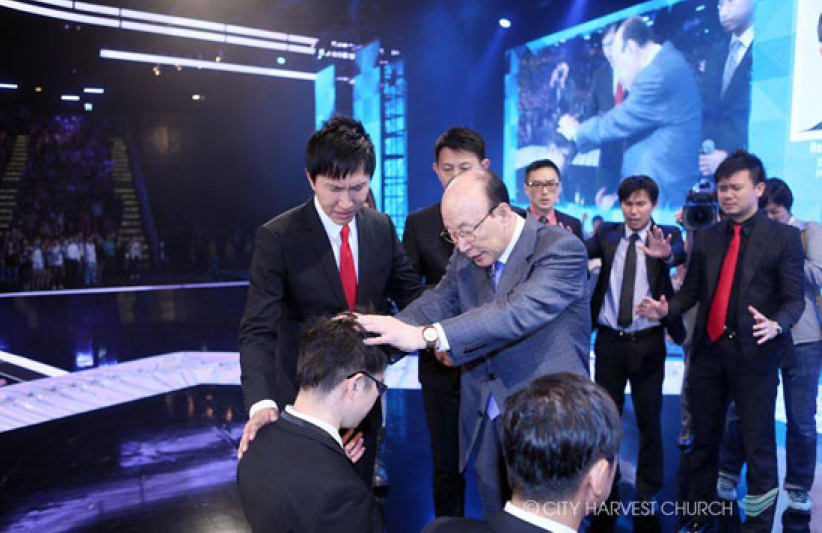 康希牧师首度回应:我信任赵镛基牧师