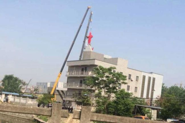 溫州河濱教堂夷為平地 中共黨員信仰遭查