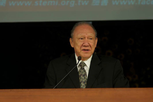 唐崇榮牧師：由於信以至於信