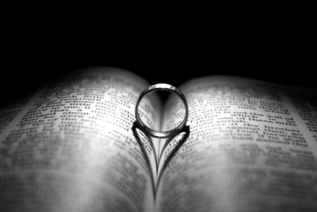 美研究:婚前拍拖經驗少婚姻更美滿